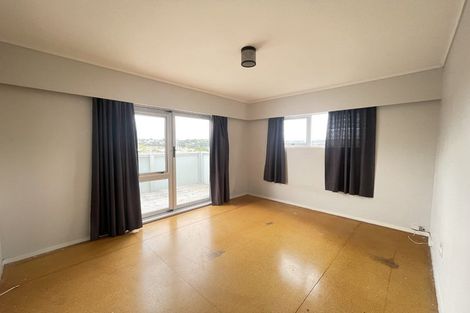 Photo of property in 22 Redwood Drive, Massey, Auckland, 0614