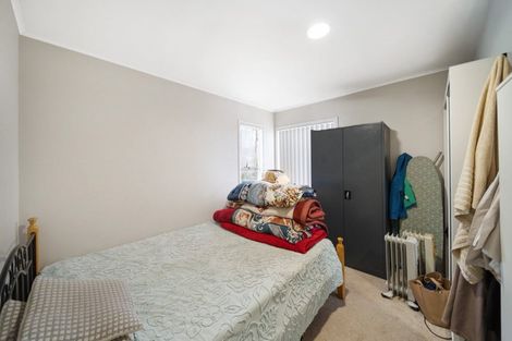 Photo of property in 3 Ilford Crescent, Mangere, Auckland, 2022