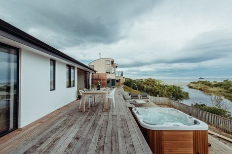 Photo of property in 819 Brighton Road, Ocean View, Dunedin, 9035