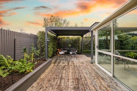 Photo of property in 2/77a Hinau Street, Riccarton, Christchurch, 8041