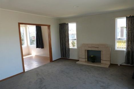 Photo of property in 2 Hinau Road, Mangere Bridge, Auckland, 2022