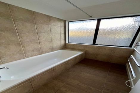 Photo of property in 1/55 Beresford Street, Bayswater, Auckland, 0622