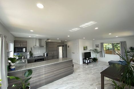 Photo of property in 104-104b Buckland Road, Mangere East, Auckland, 2024