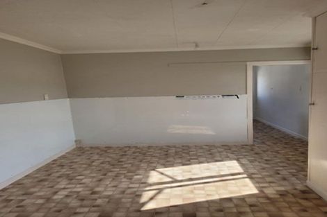 Photo of property in 7 Truby King Street, Merrilands, New Plymouth, 4312