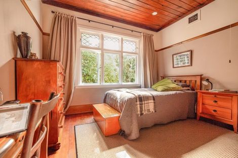 Photo of property in 28 Muri Road, Pukerua Bay, 5026