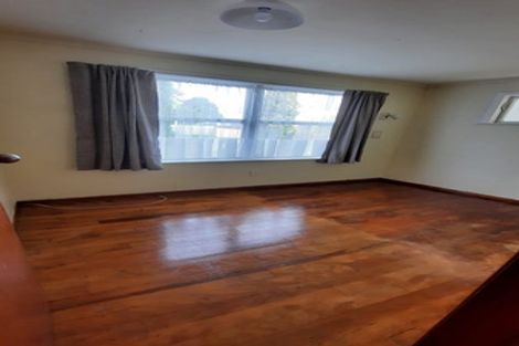 Photo of property in 142 Edgewater Drive, Pakuranga, Auckland, 2010