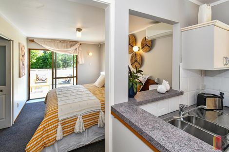 Photo of property in 74 Walter Strevens Drive, Conifer Grove, Takanini, 2112