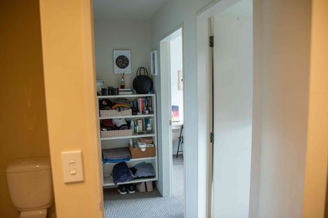 Photo of property in 42 Fairview Crescent, Kelburn, Wellington, 6012