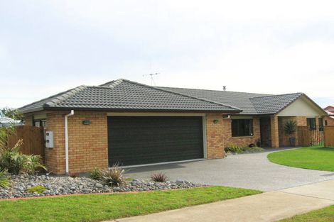 Photo of property in 8 Westview Place, Western Heights, Hamilton, 3200
