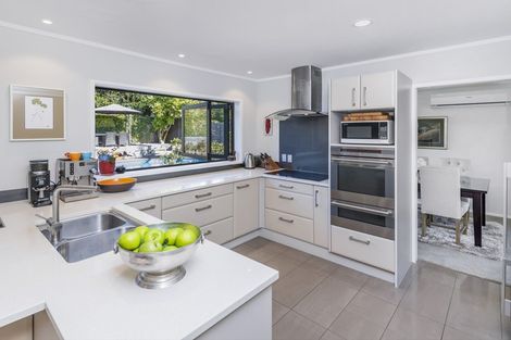 Photo of property in 50 Loloma Drive, Half Moon Bay, Auckland, 2012