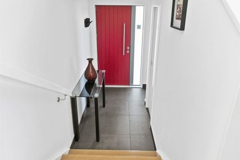 Photo of property in 19a Omar Street, Khandallah, Wellington, 6035