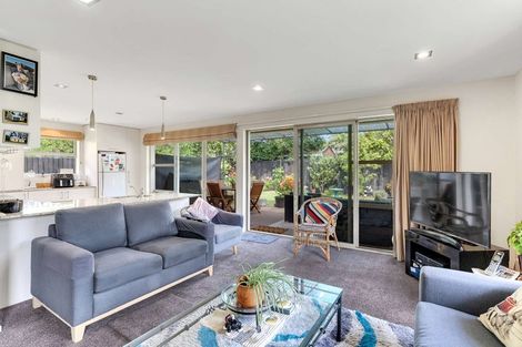 Photo of property in 2b Bank Street, Amberley, 7410