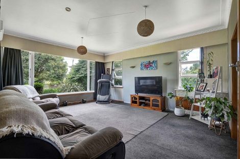 Photo of property in 19 Clifford Road, Eltham, 4322