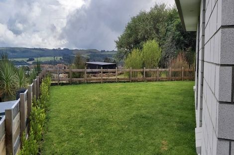 Photo of property in 1 Blackhawk Close, Kinloch, Taupo, 3377