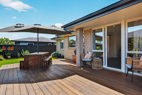 Photo of property in 22 Huka Heights Drive, Rangatira Park, Taupo, 3330
