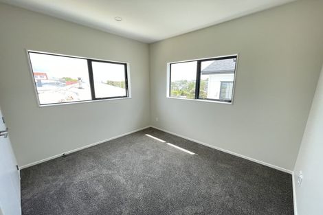 Photo of property in 133b Arran Road, Browns Bay, Auckland, 0630