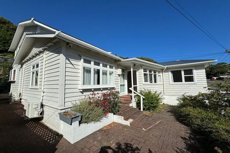 Photo of property in 7 Crofton Road, Ngaio, Wellington, 6035