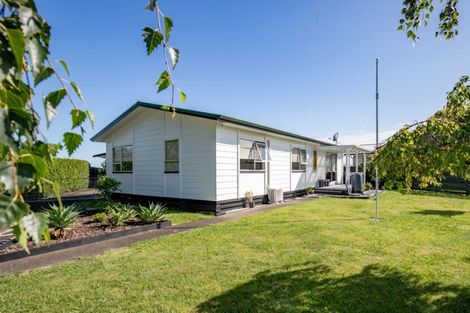 Photo of property in 6 Mahana Road, Ngatea, 3503