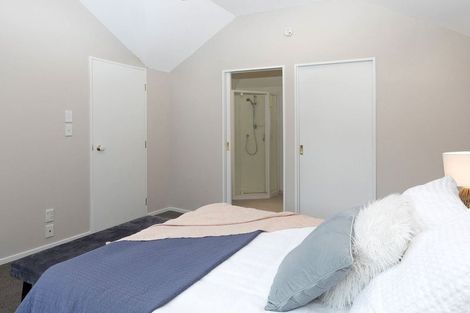 Photo of property in 14 Heathvale Place, Heathcote Valley, Christchurch, 8022