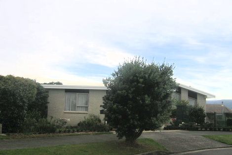 Photo of property in 3 Jacaranda Grove, Maungaraki, Lower Hutt, 5010