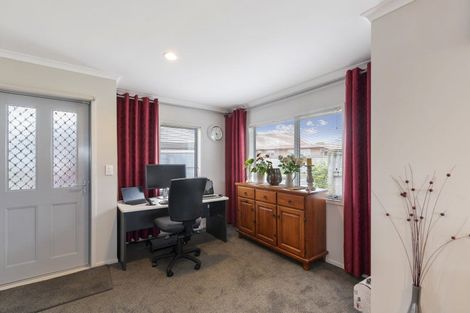 Photo of property in 57/91 Mako Mako Road, Levin, 5510