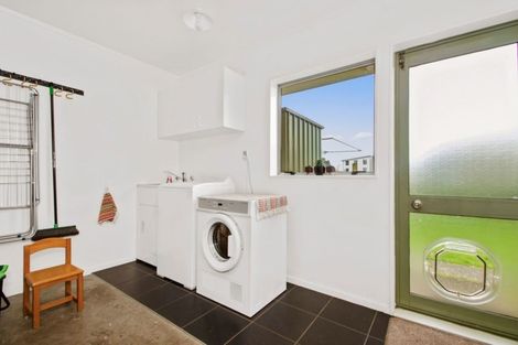 Photo of property in 5/17 Youngs Road, Papakura, 2110