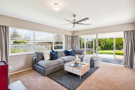 Photo of property in 23 Oriwa Street, Waikanae, 5036