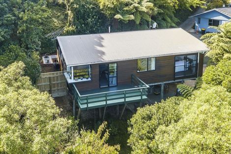 Photo of property in 9a Bourbon Terrace, Karori, Wellington, 6012