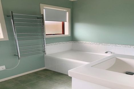 Photo of property in 10a Braid Road, St Andrews, Hamilton, 3200