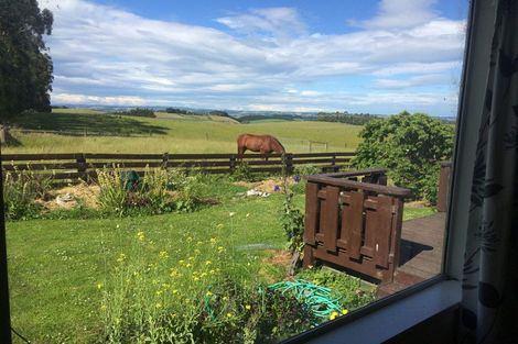 Photo of property in 86 Totara Island Road, Clifton, Balclutha, 9273