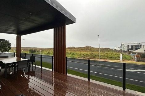 Photo of property in 1a Sandhurst Drive, Papamoa Beach, Papamoa, 3118