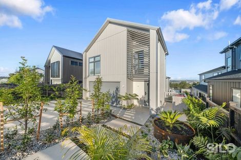 Photo of property in 35 Kikorangi Drive, Wainui, 0992