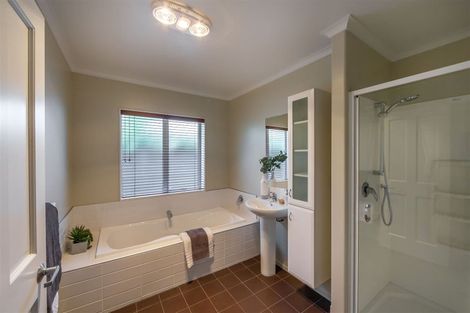 Photo of property in 8 Springside Place, Redwood, Christchurch, 8051