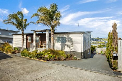 Photo of property in 66 Maire Road, Orewa, 0931