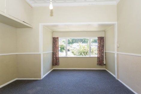 Photo of property in 37 Faraday Street, Hospital Hill, Napier, 4110