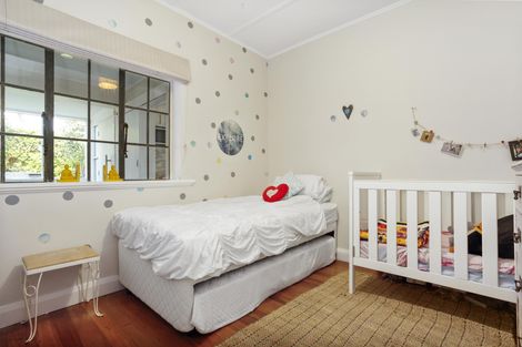 Photo of property in 855 State Highway 16, Waimauku, 0812