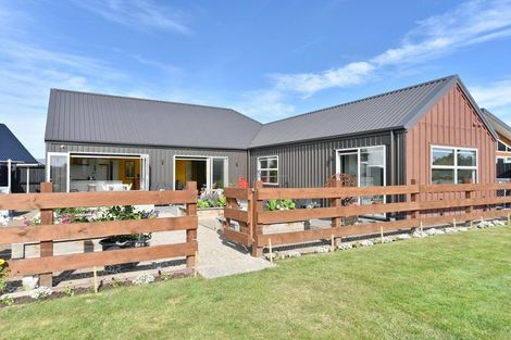 Photo of property in 35 Dow Square, Wigram, Christchurch, 8025