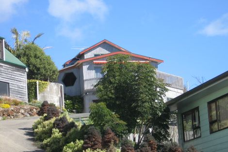 Photo of property in 27 Rewa Place, Russell, 0202