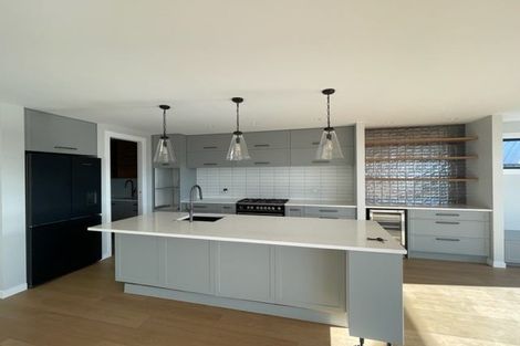 Photo of property in 14 Rotorua Grove, Aotea, Porirua, 5024