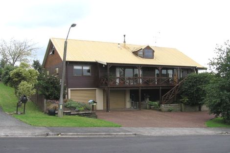 Photo of property in 40 White Heron Drive, Massey, Auckland, 0614