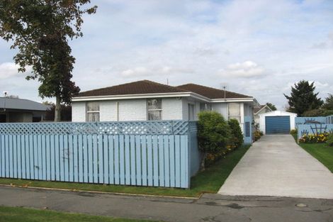 Photo of property in 147 Northcote Road, Northcote, Christchurch, 8052