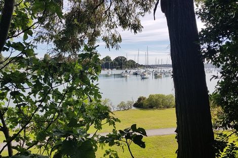 Photo of property in 12 Dayspring Way, Pakuranga, Auckland, 2010