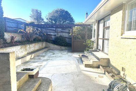 Photo of property in 16 Clyde Carr Crescent, Waimataitai, Timaru, 7910