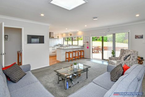 Photo of property in 49 Kuripaka Crescent, The Gardens, Auckland, 2105