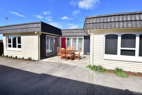 Photo of property in 1/45 Castor Bay Road, Castor Bay, Auckland, 0620