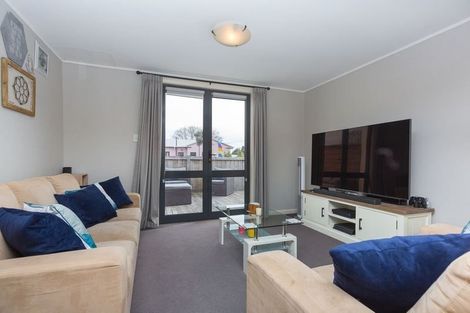 Photo of property in 51 Upjohn Street, Brooklands, New Plymouth, 4310