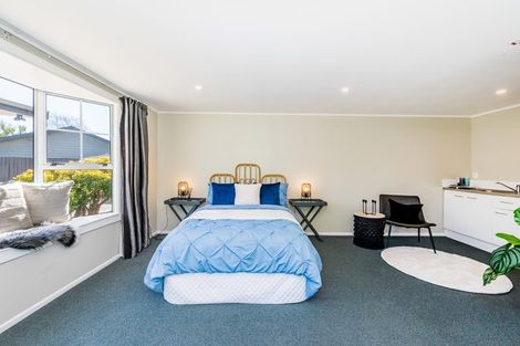 Photo of property in 87 Elizabeth Street, Waikanae, 5036
