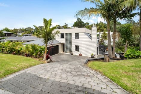 Photo of property in 2/86 Beach Road, Castor Bay, Auckland, 0620