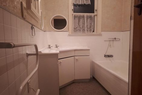 Photo of property in 166 Roslyn Road, Levin, 5510