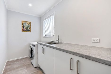 Photo of property in 32 Robert Hastie Drive, Mangawhai, 0573